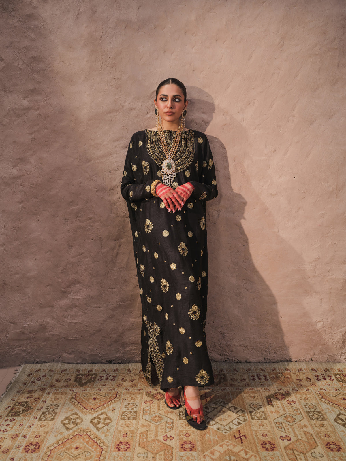 Pakistani Black Hand-Embroidered Silk-Blend Kaftan (1-Pc) - Image 2