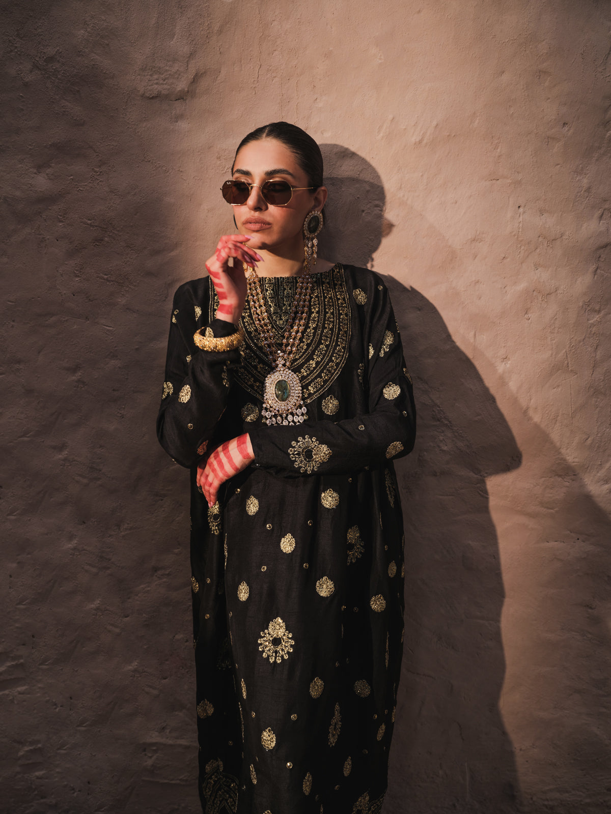 Pakistani Black Hand-Embroidered Silk-Blend Kaftan (1-Pc) - Image 5