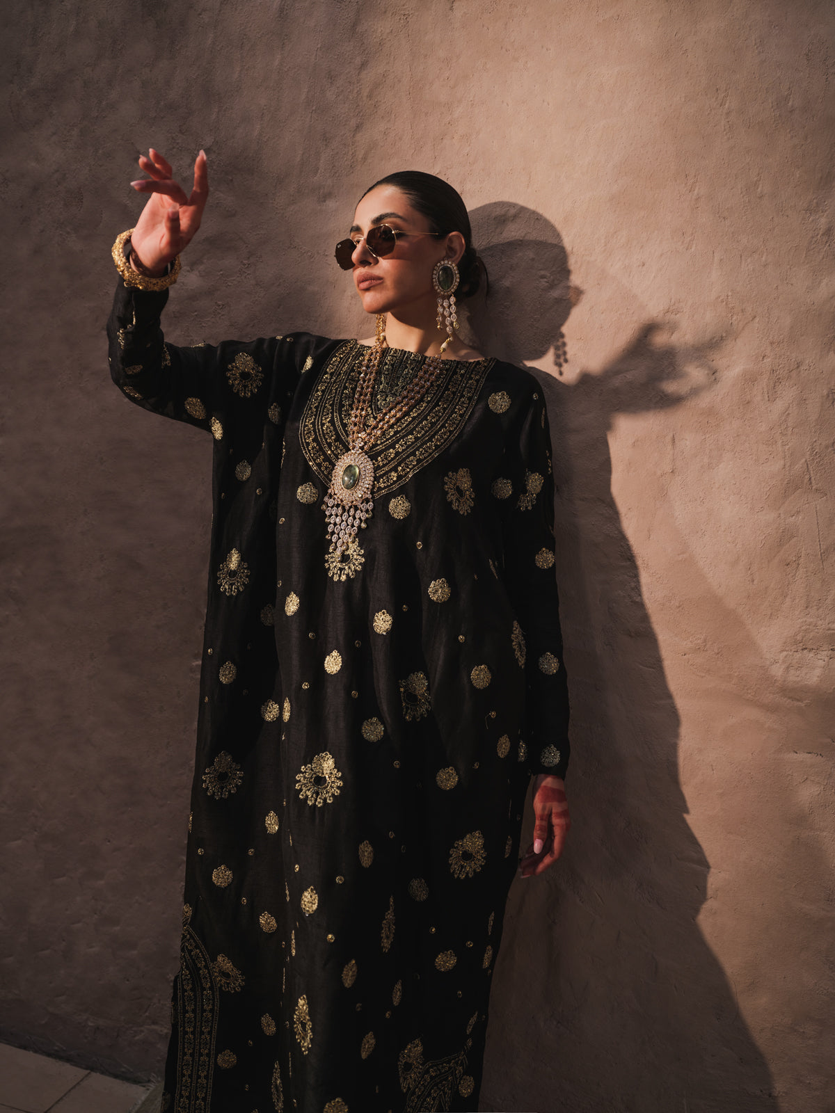 Pakistani Black Hand-Embroidered Silk-Blend Kaftan (1-Pc) - Image 6