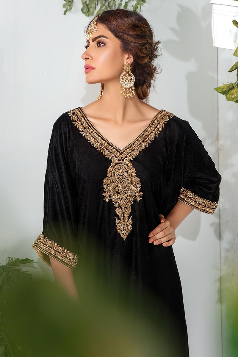 Black Embroidered Velvet Kaftan (1-Pc) - Image 2