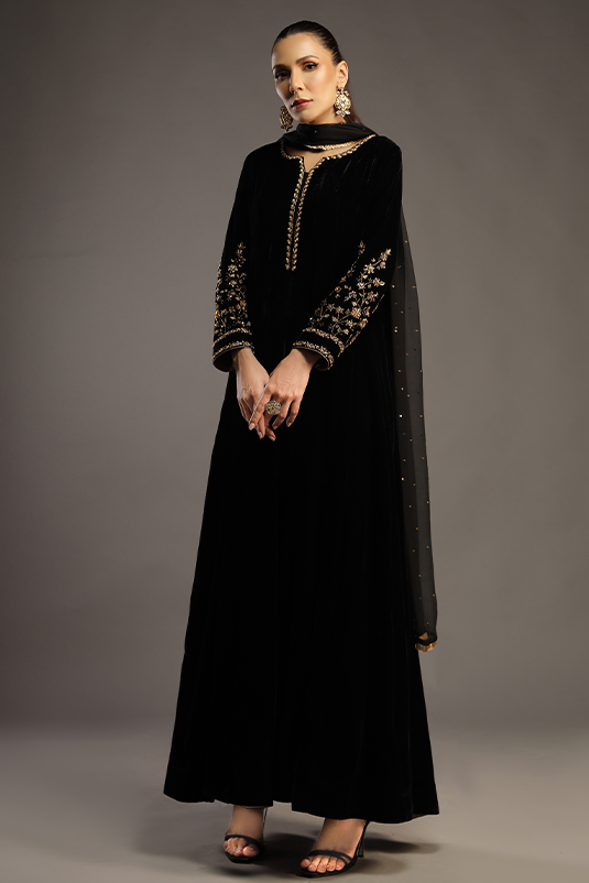 Black Embellished Velvet Kalidaar Dress (3-Piece) - Image 4