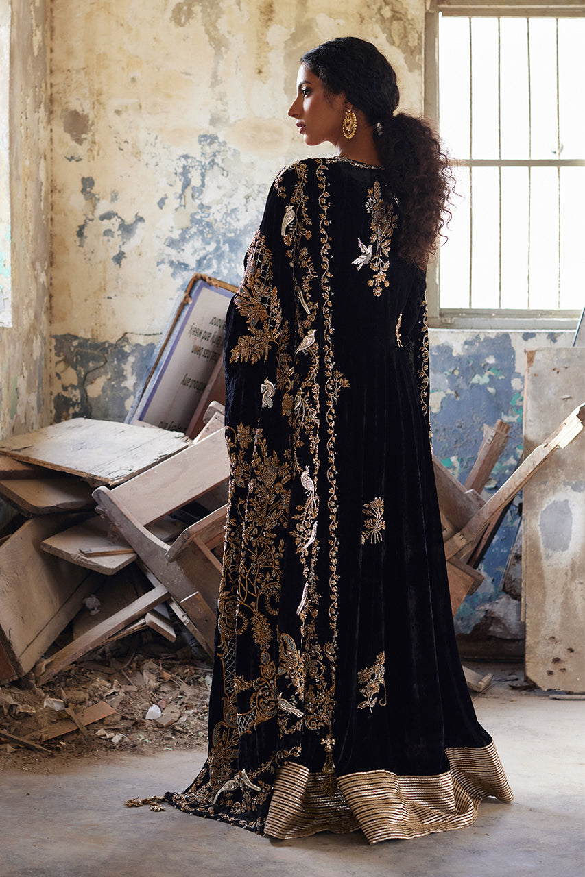 Pakistani Black Zardozi & Vasli Velvet Kalidar (3-Piece) - Image 2