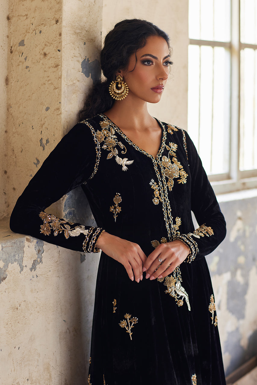 Pakistani Black Zardozi & Vasli Velvet Kalidar (3-Piece) - Image 3