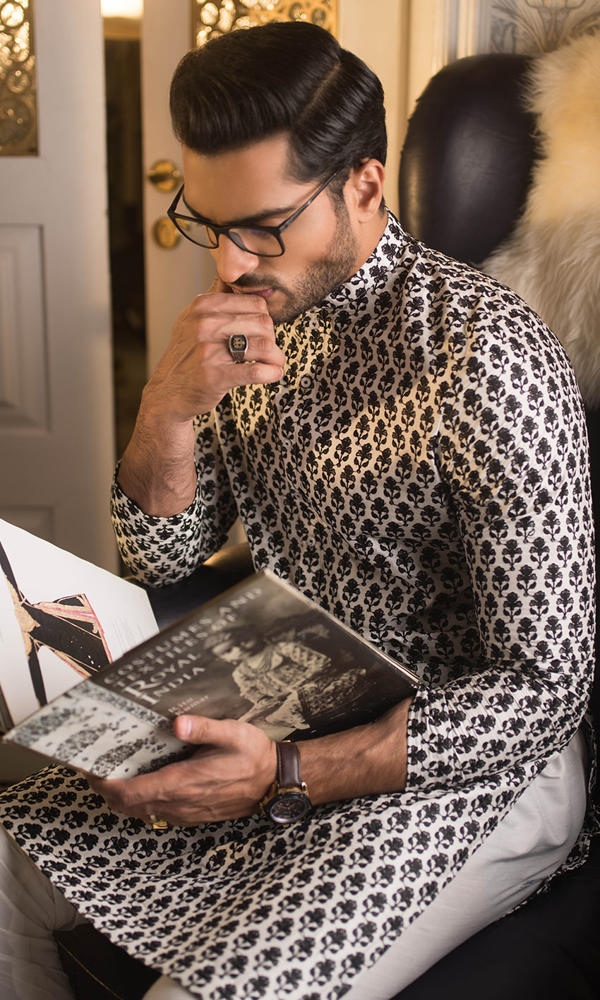 Black and White Printed Cotton-Silk Kurta Pajama (2-Piece) - Image 5