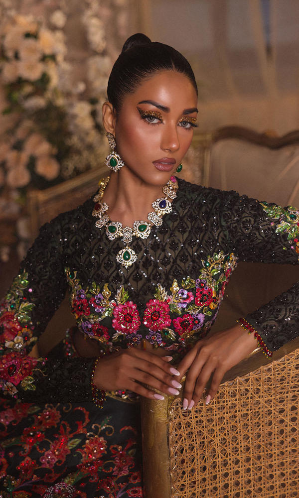 Pakistani Black Embroidered Organza Bridal Lehenga (3-Piece) - Image 8