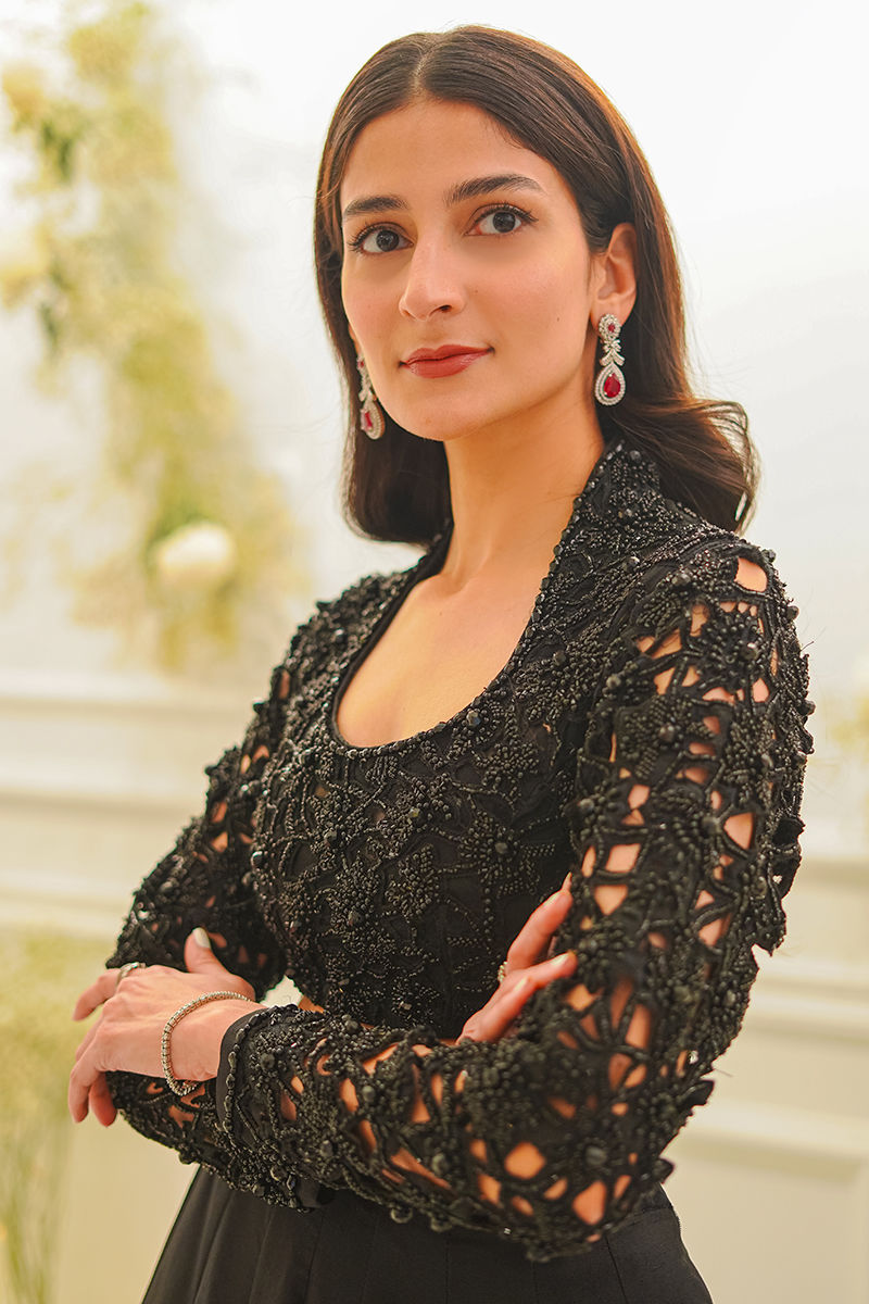 Black Embellished Raw Silk Lehenga Choli (2-Piece) - Image 4