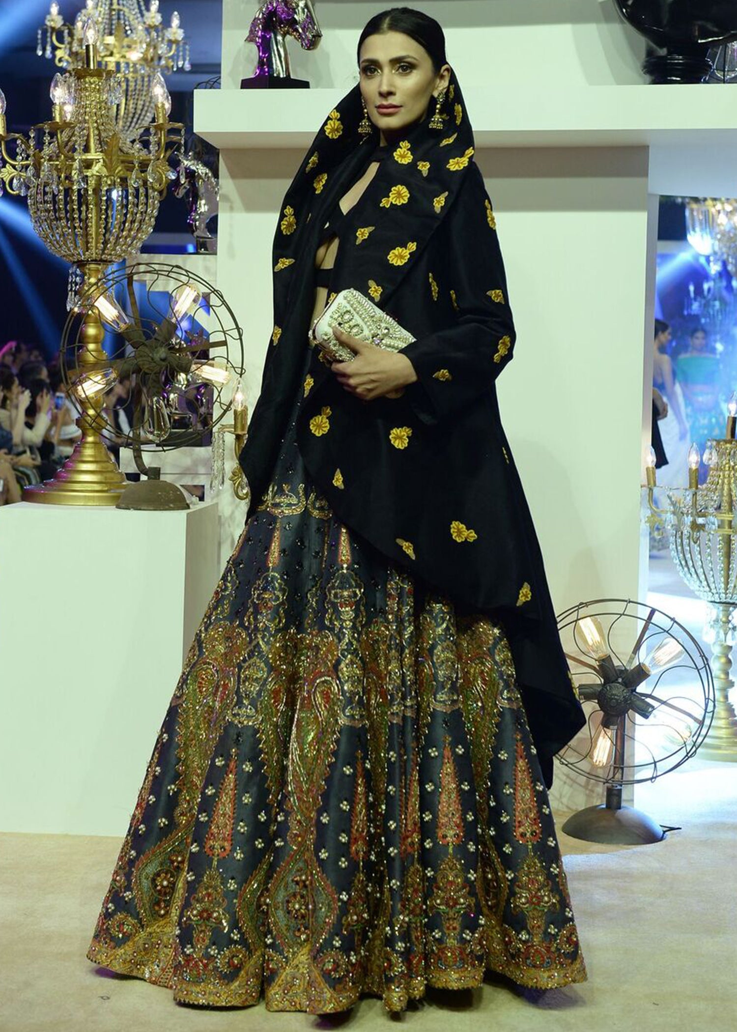 Pakistani Black Zardozi Silk-Blend Lehenga (3-Piece) - Image 3