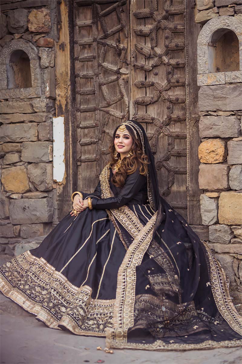 Black Gold Embroidered Silk Lehenga Choli (3-Piece) - Image 3