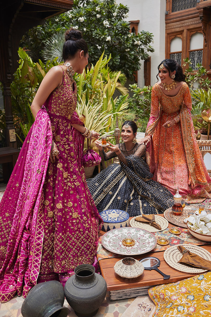 Black Resham & Gota Dabka Soft Net Lehenga Choli (3-Piece) - Image 7