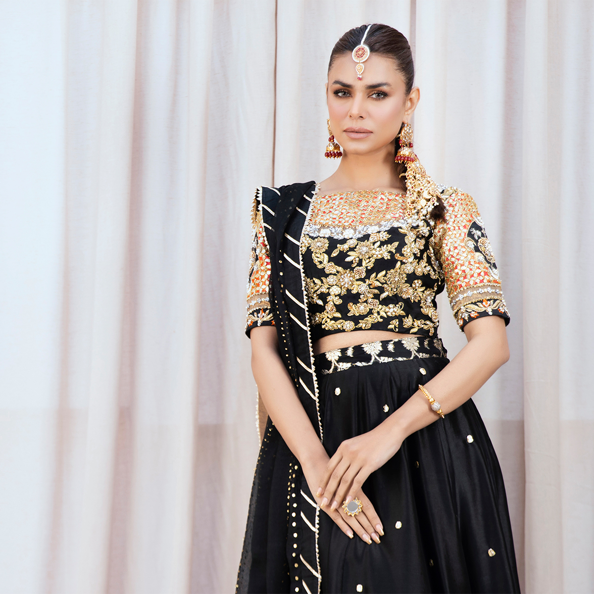 Pakistani Black Gangajamni Tissue Silk Lehnga Choli (3-Piece) - Image 2