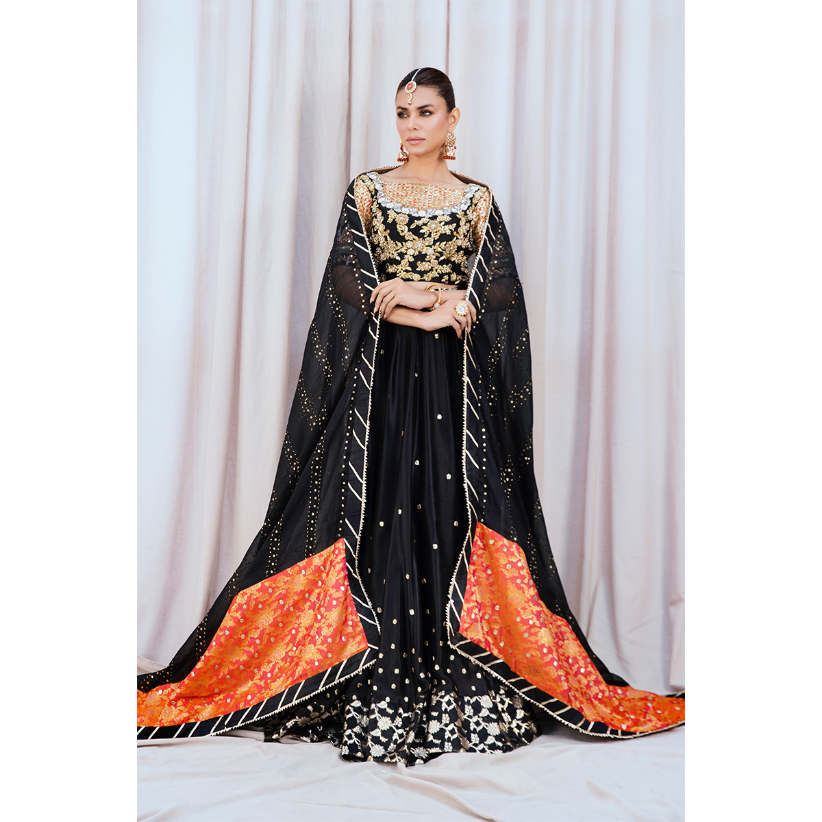 Pakistani Black Gangajamni Tissue Silk Lehnga Choli (3-Piece) - Image 5