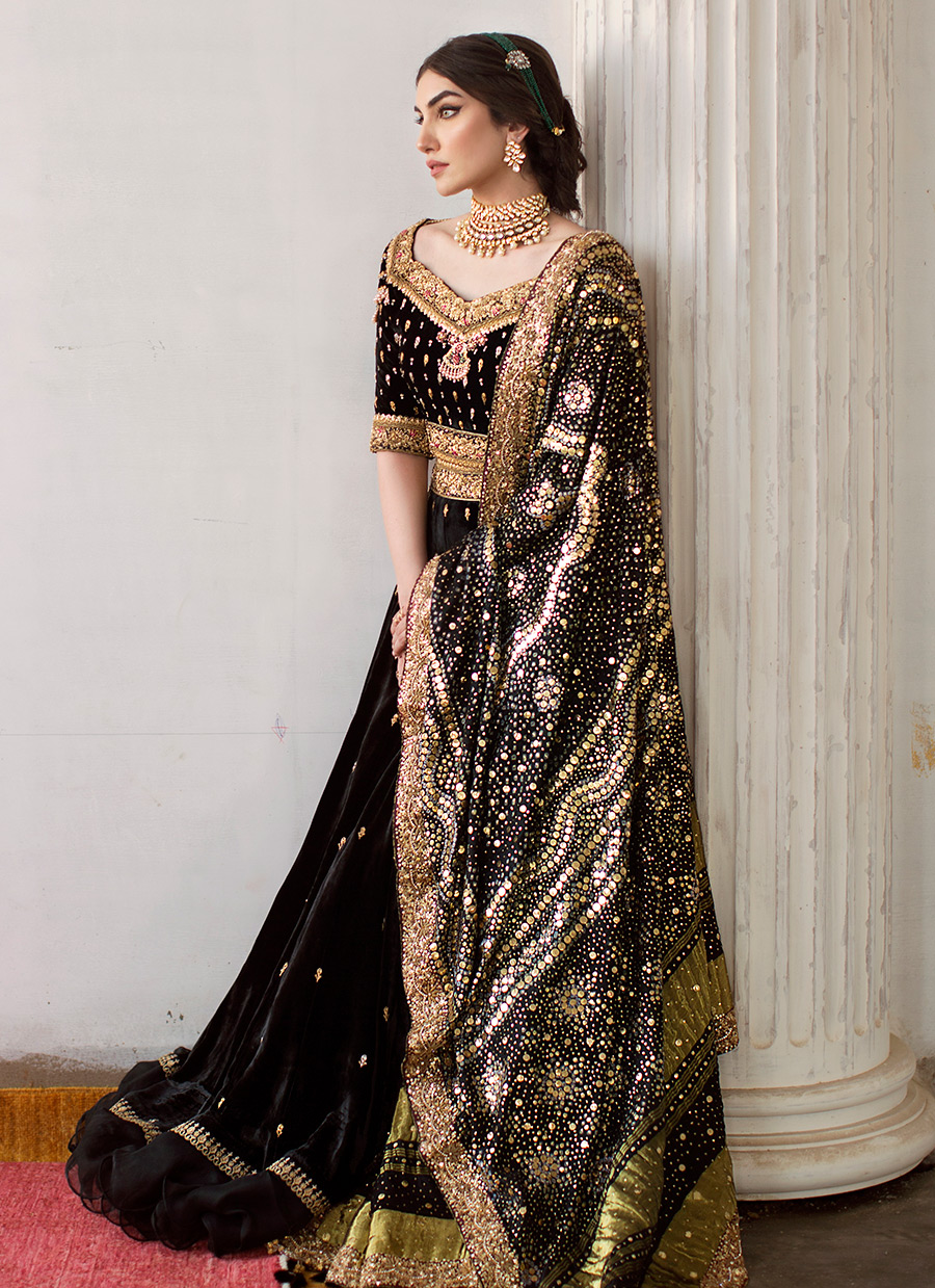 Pakistani Black Gold Embroidered Velvet Lehnga Choli (3-Piece) - Image 1
