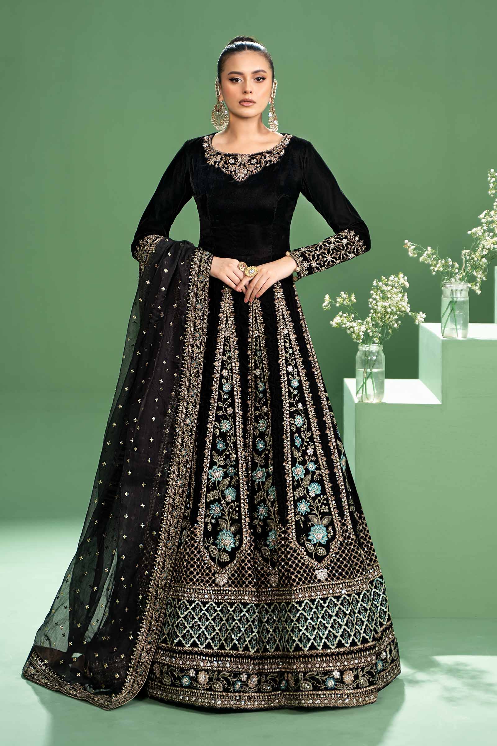 Pakistani Black Velvet Embroidered Lehenga Set (3-Piece) - Image 1
