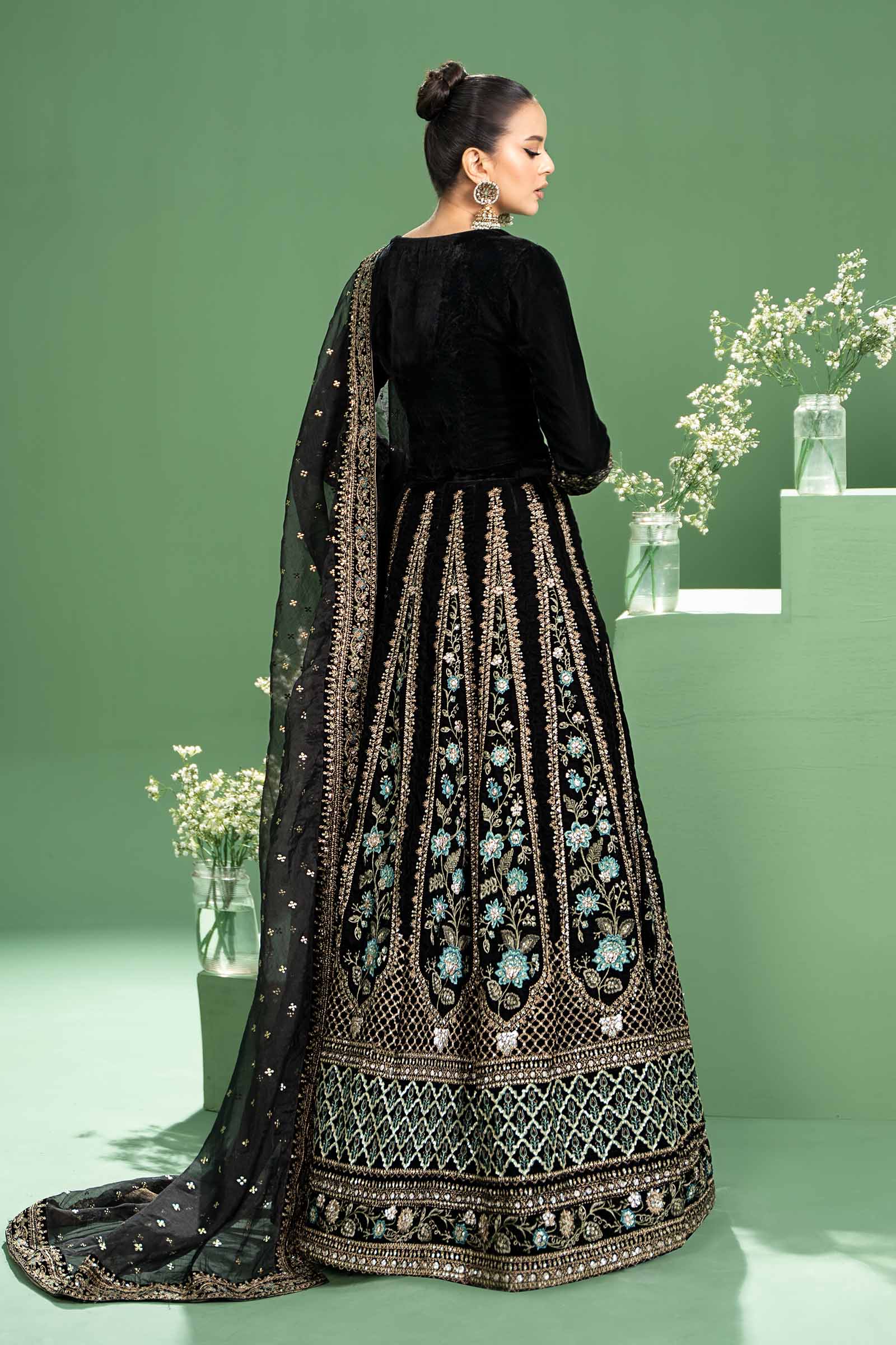 Pakistani Black Velvet Embroidered Lehenga Set (3-Piece) - Image 6