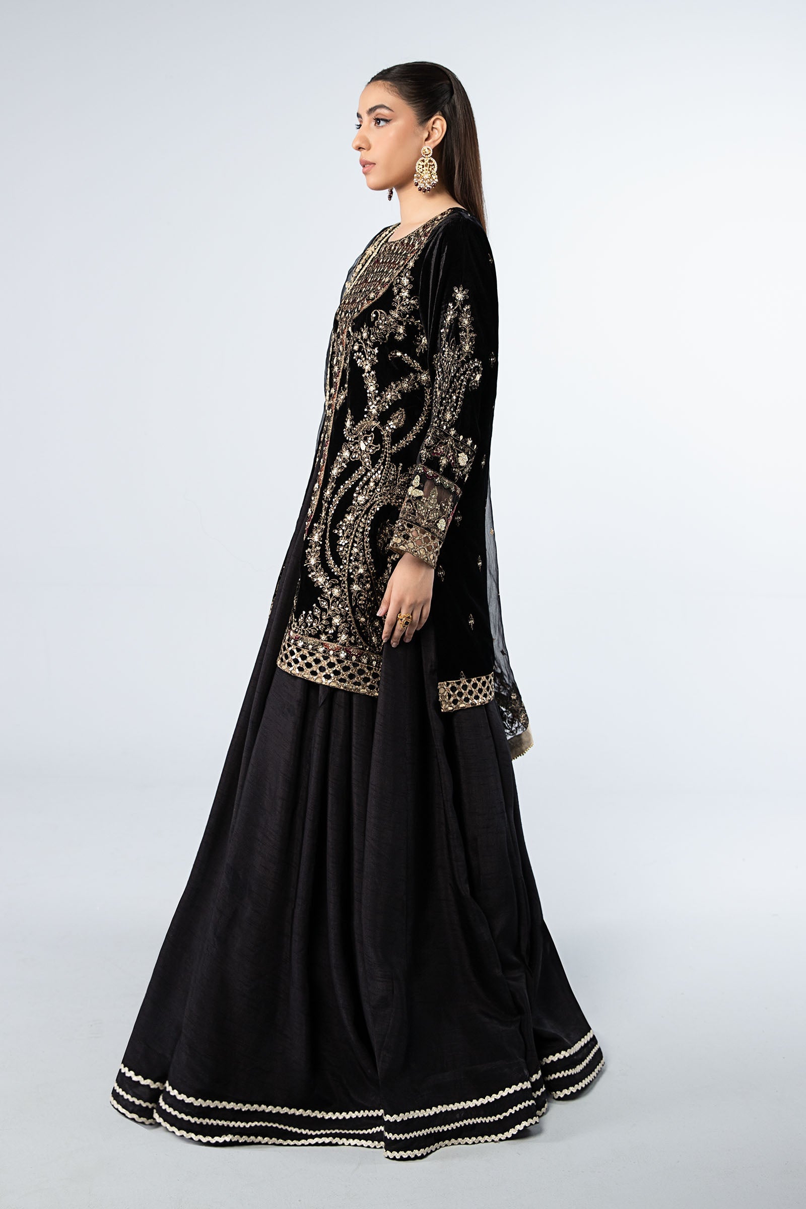 Black Embroidered Velvet Lehenga Set (3-Piece) - Image 4