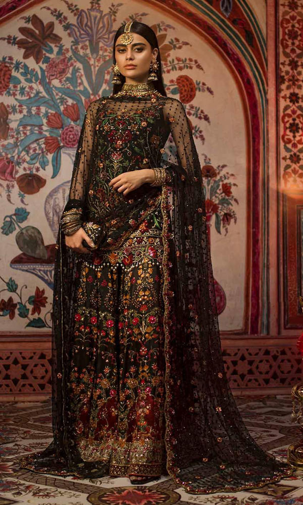 Pakistani Black Embellished Velvet Bridal Lehenga (3-Piece) - Image 3