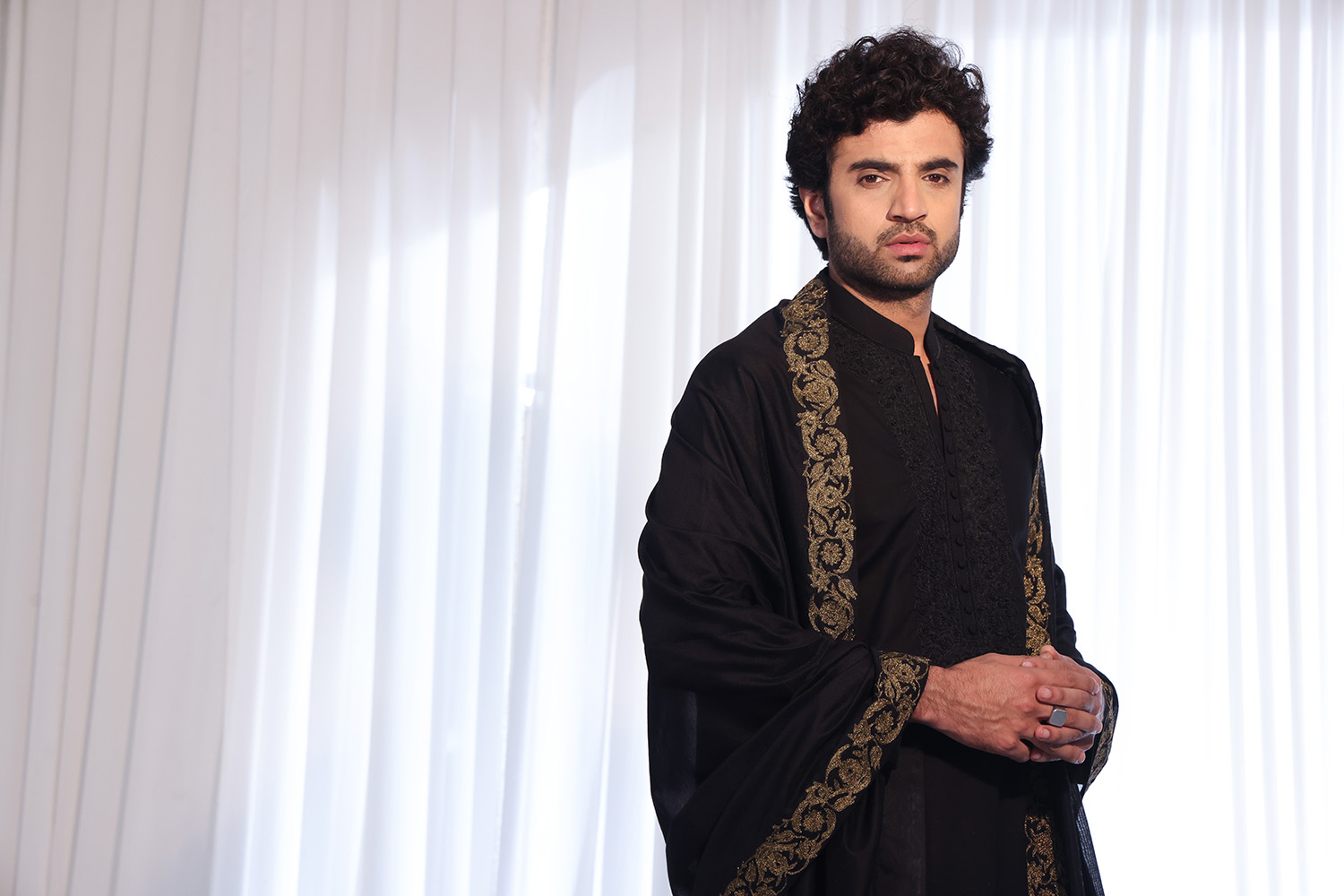 Black Embroidered Cotton-Silk Kurta Set (3-Piece) - Image 2