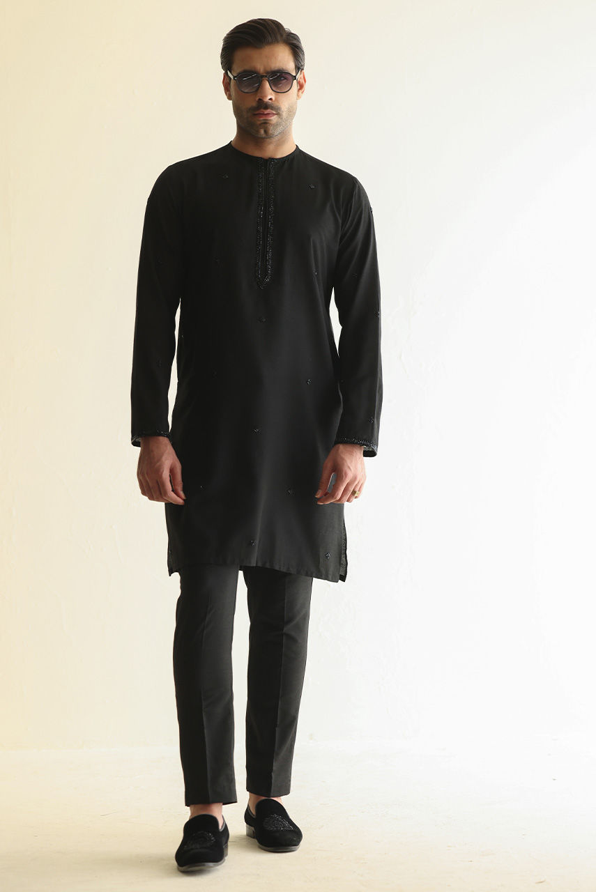 Black Hand-Embroidered Khaddi Silk Kurta (2-Piece) - Image 5