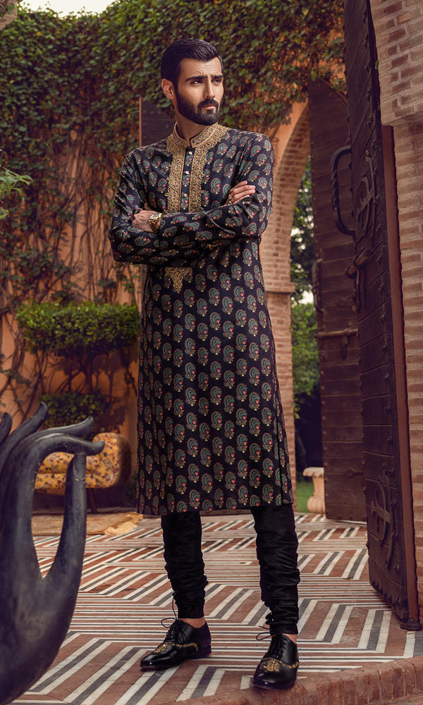 Black Gold Embroidered Silk-Blend Paisley Kurta (2-Piece) - Image 4