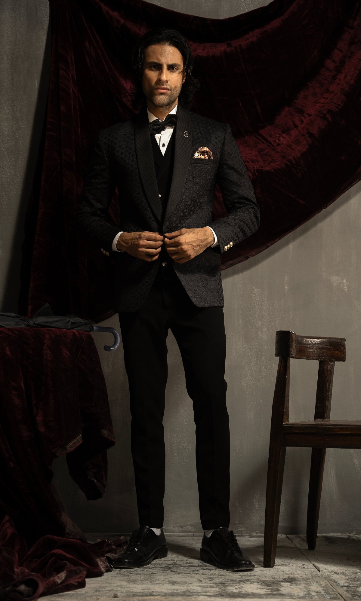Black Jacquard Tuxedo with Double-Breasted Waistcoat (3-Piece) - Image 3