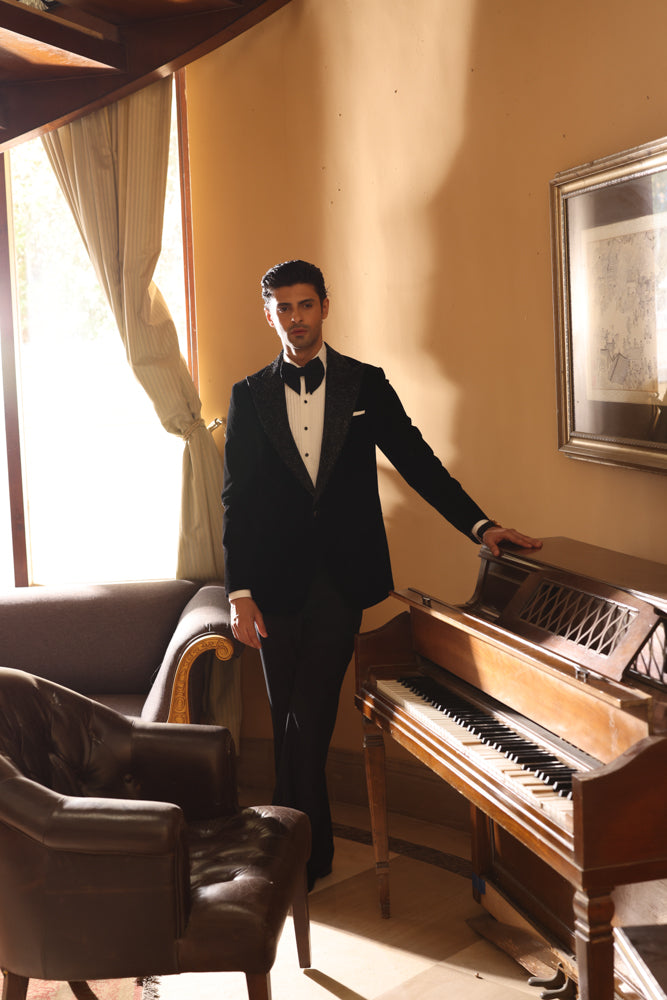 Black Hand-Cut Dana Velvet Tuxedo (3-Piece) - Image 6
