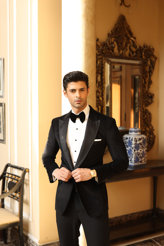 Black Velvet One-Button Satin Lapel Tuxedo (3-Piece) - Image 2