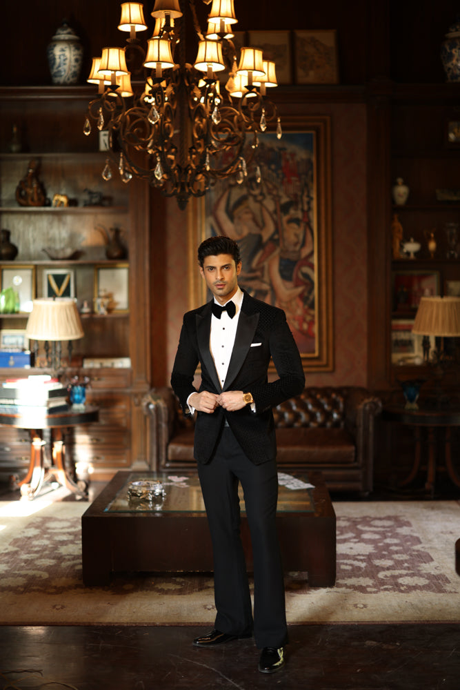 Black Velvet One-Button Satin Lapel Tuxedo (3-Piece) - Image 6