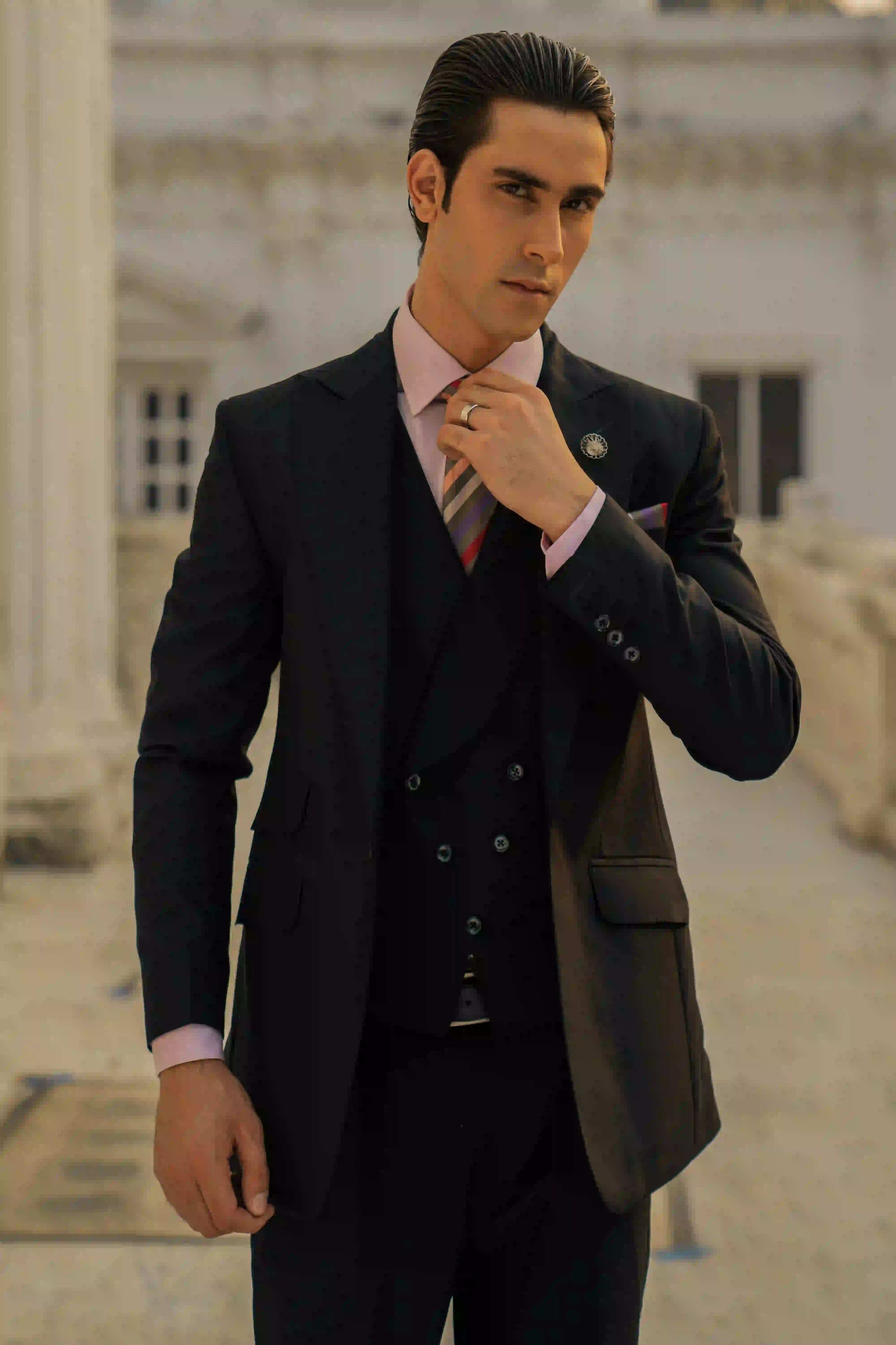 Black Edwardian-Inspired Wool Three-Piece Suit (3-Piece) - Image 3