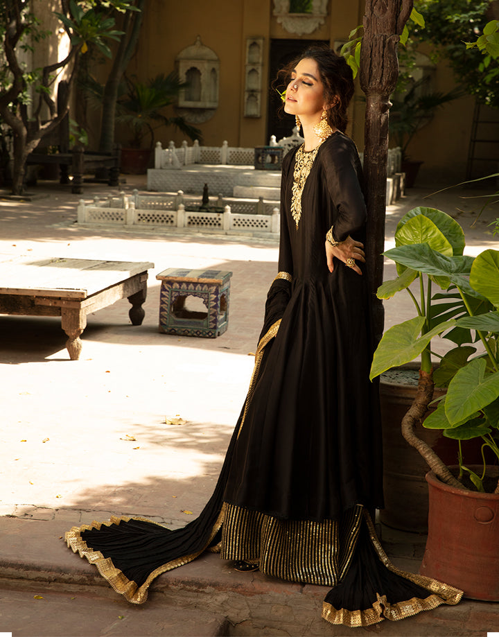 Pakistani Black Zardozi Embroidered Korean Raw Silk Pishwas (3-Piece) - Image 1