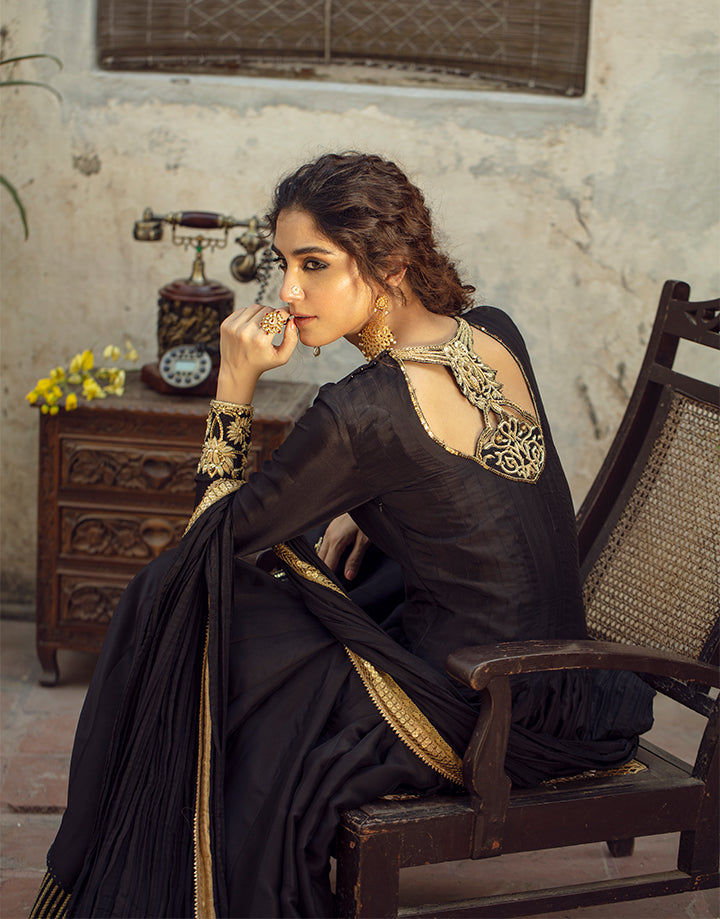 Pakistani Black Zardozi Embroidered Korean Raw Silk Pishwas (3-Piece) - Image 3