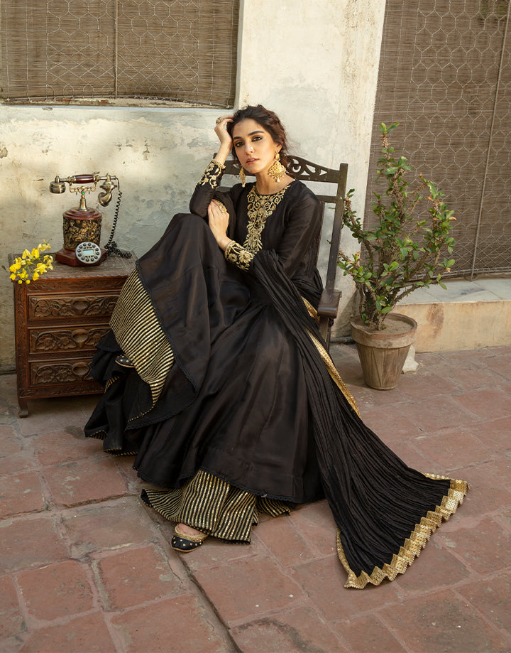 Pakistani Black Zardozi Embroidered Korean Raw Silk Pishwas (3-Piece) - Image 8