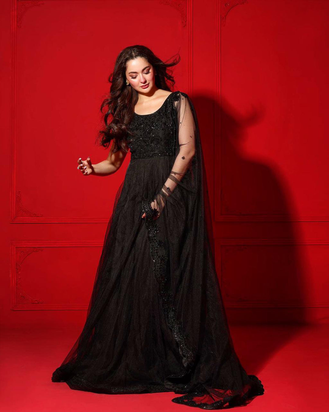 Pakistani Black Hand-Embellished Net Pishwas (3-Piece) - Image 2