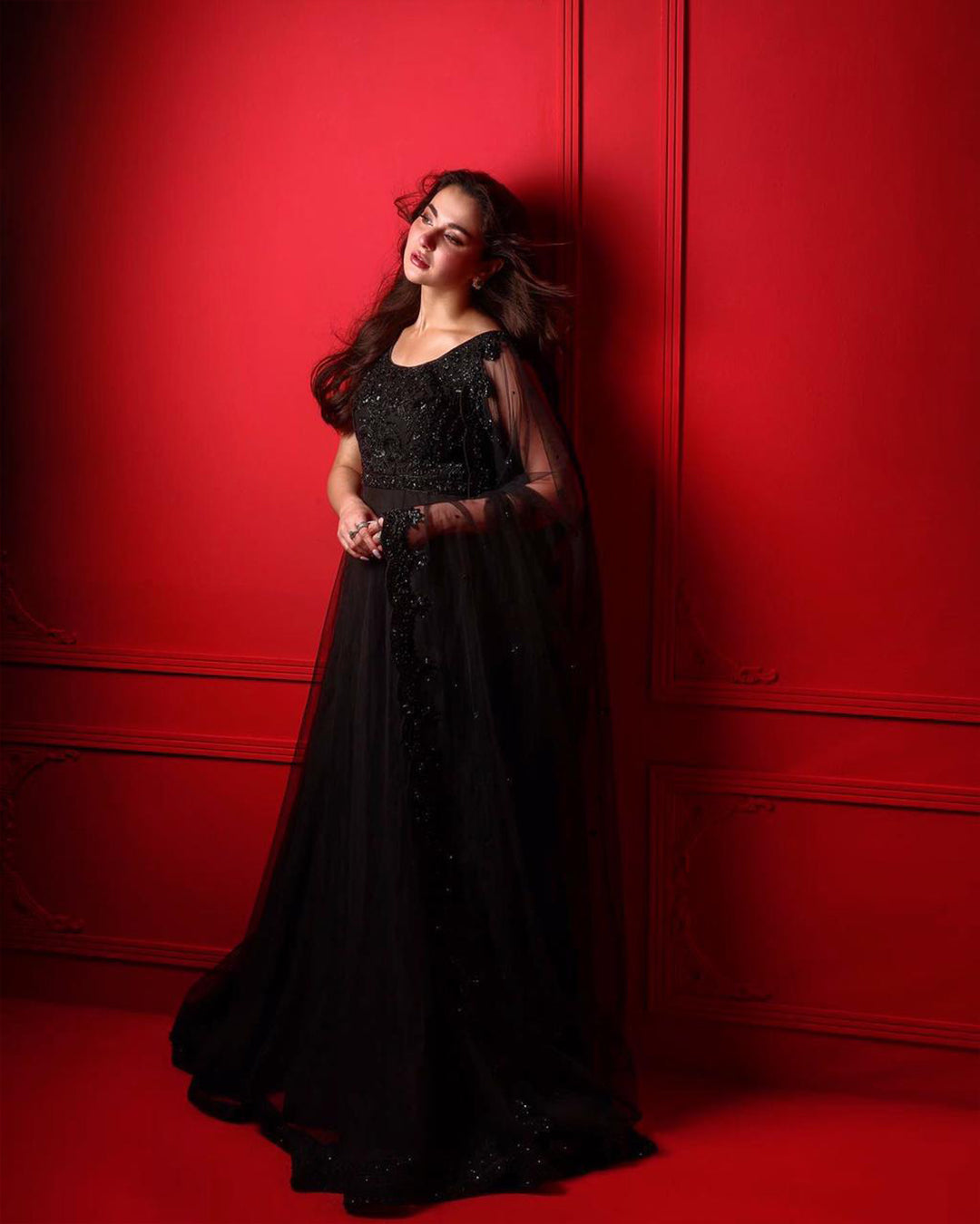 Pakistani Black Hand-Embellished Net Pishwas (3-Piece) - Image 5