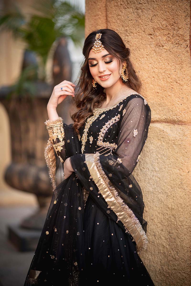 Black Embellished Net Pishwas Dress (2-Piece) - Image 4