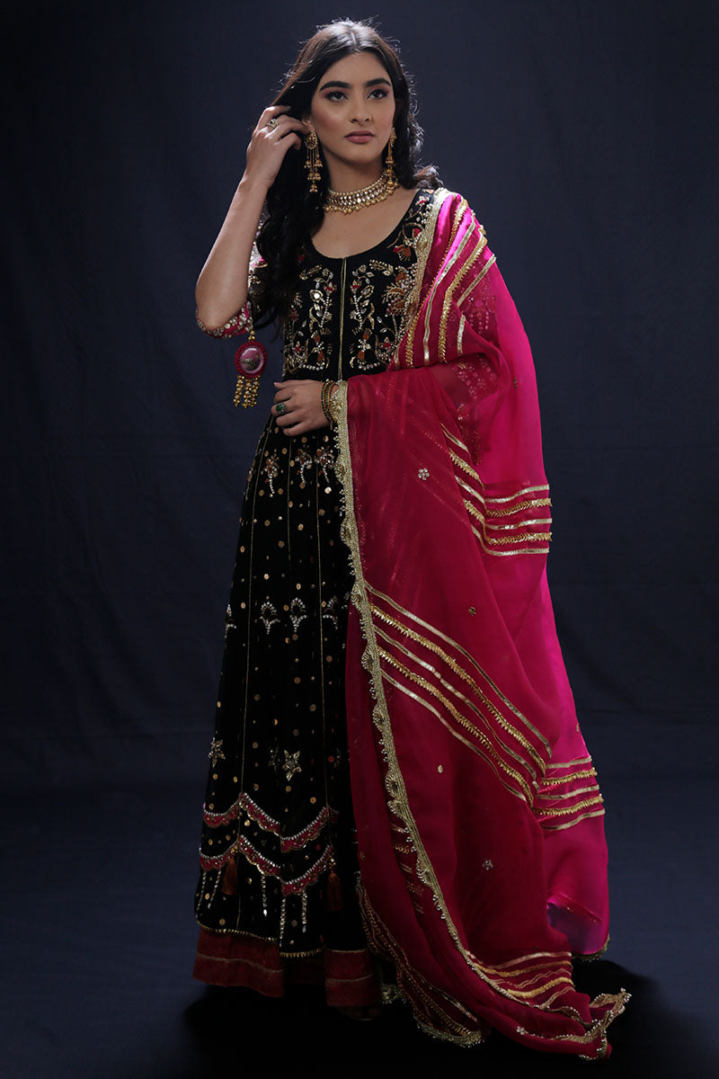 Pakistani Black Embellished Net Kalidar Pishwas (3-Piece) - Image 1