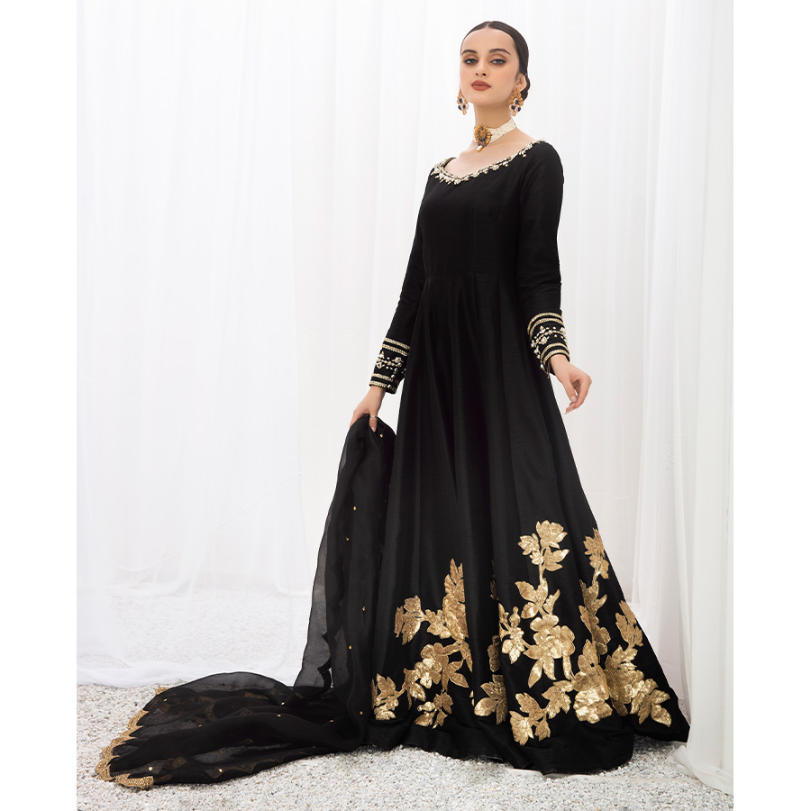 Pakistani Black Embellished Indian Raw Silk Pishwas (2-Piece) - Image 4