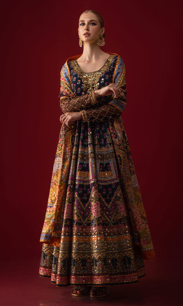 Pakistani Black Hand Embellished Silk Pishwas (2-Piece) - Image 8