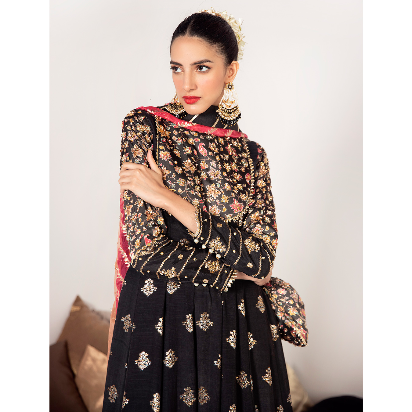 Black Zari Raw Silk Kalidaar Pishwas (3-Piece) - Image 2