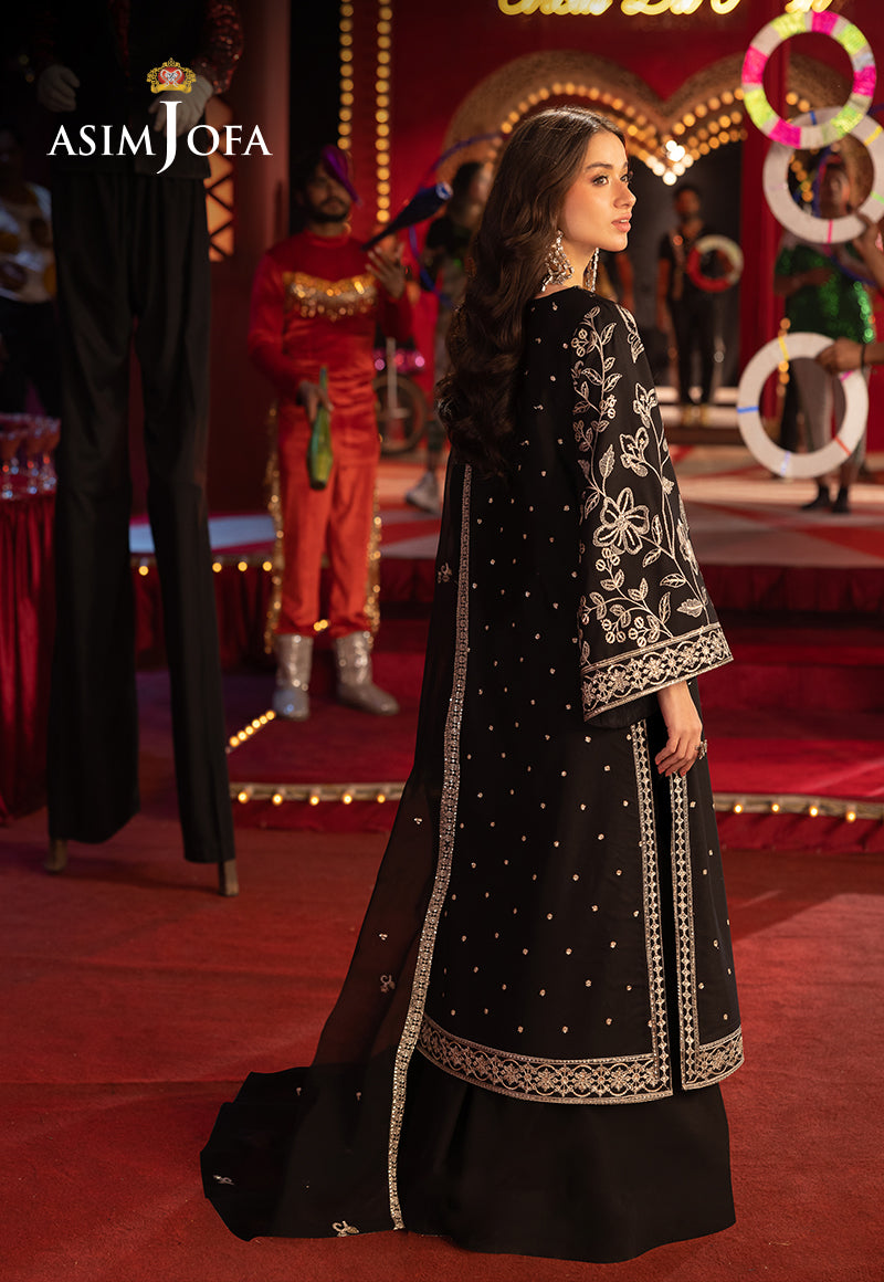 Pakistani Black Embroidered Boski Silk Salwar Kameez (3-Piece) - Image 2