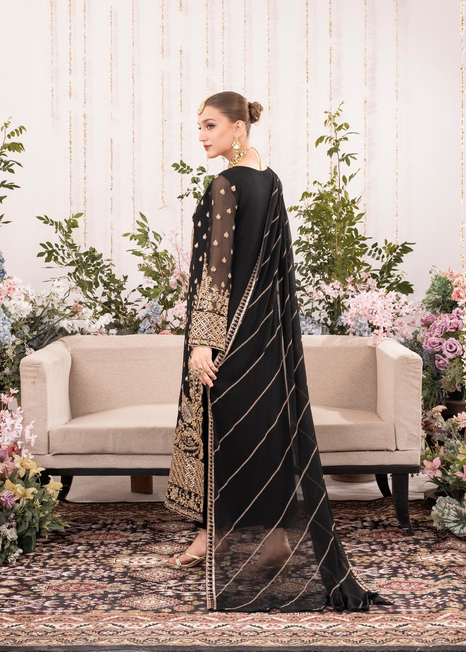 Black Embroidered Chiffon Kurta Set (3-Piece) - Image 3