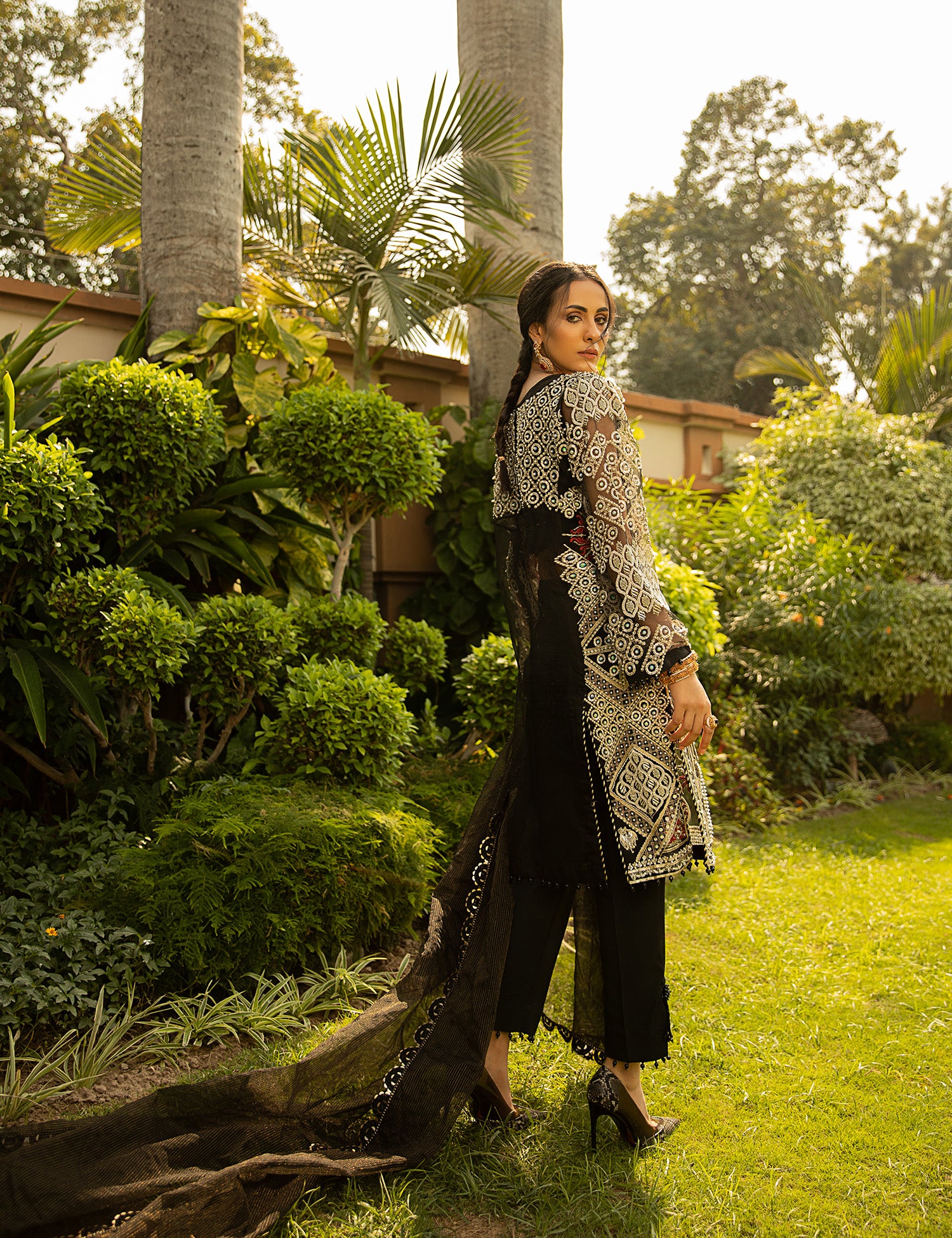 Black Embellished Organza 3-Piece Salwar Kameez - Image 3