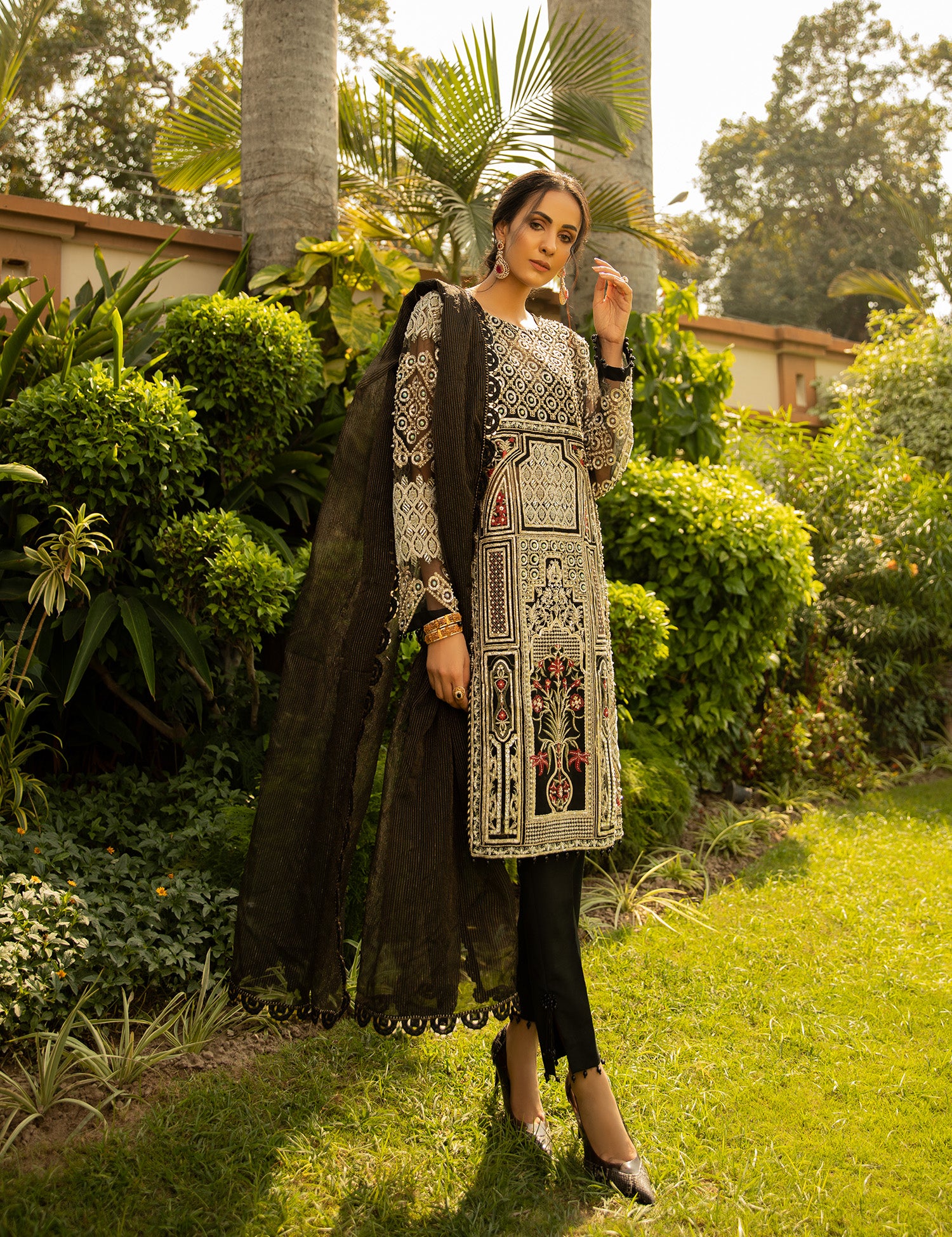 Black Embellished Organza 3-Piece Salwar Kameez - Image 5