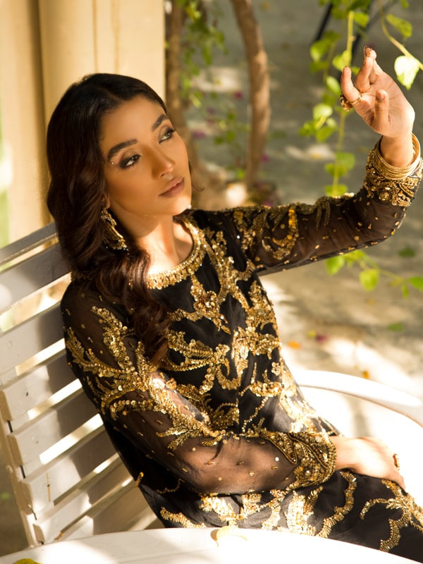 Pakistani Black Sequin Embroidered Organza Salwar Kameez (3-Piece) - Image 4