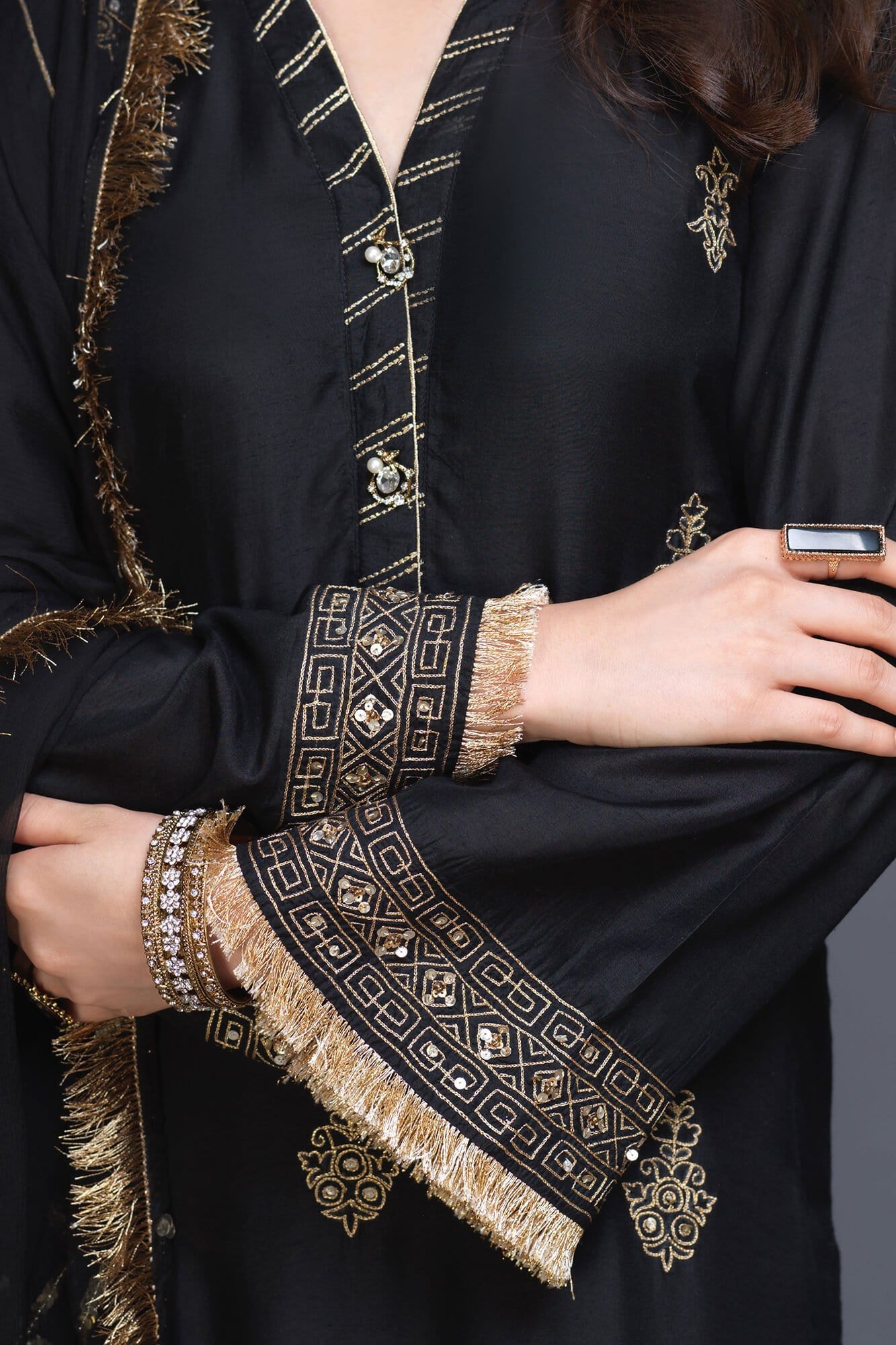 Black Aari & Dabka Embroidered PK Raw Silk Salwar Kameez (3-Piece) - Image 5