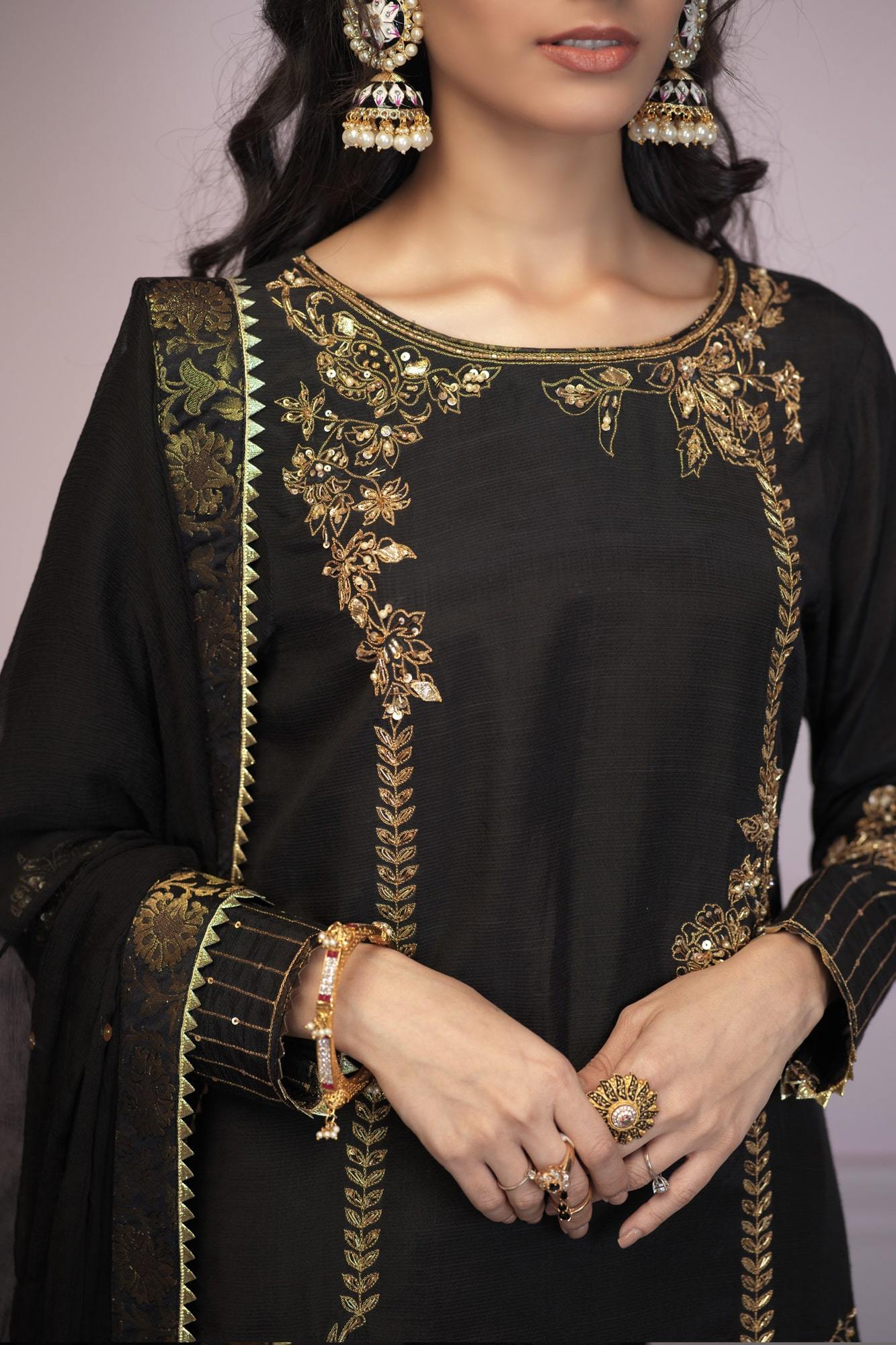 Black Aari Zardozi Raw Silk Salwar Kameez (3-Piece) - Image 5