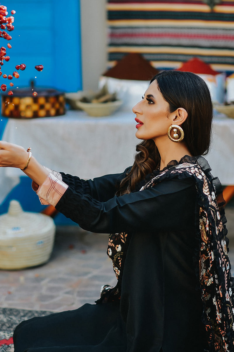 Pakistani Black Screen & Foil Printed Raw Silk Salwar Kameez (3-Piece) - Image 4