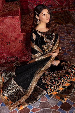 Pakistani Black Embroidered Silk Velvet Salwar Kameez (3-Piece) - Image 6