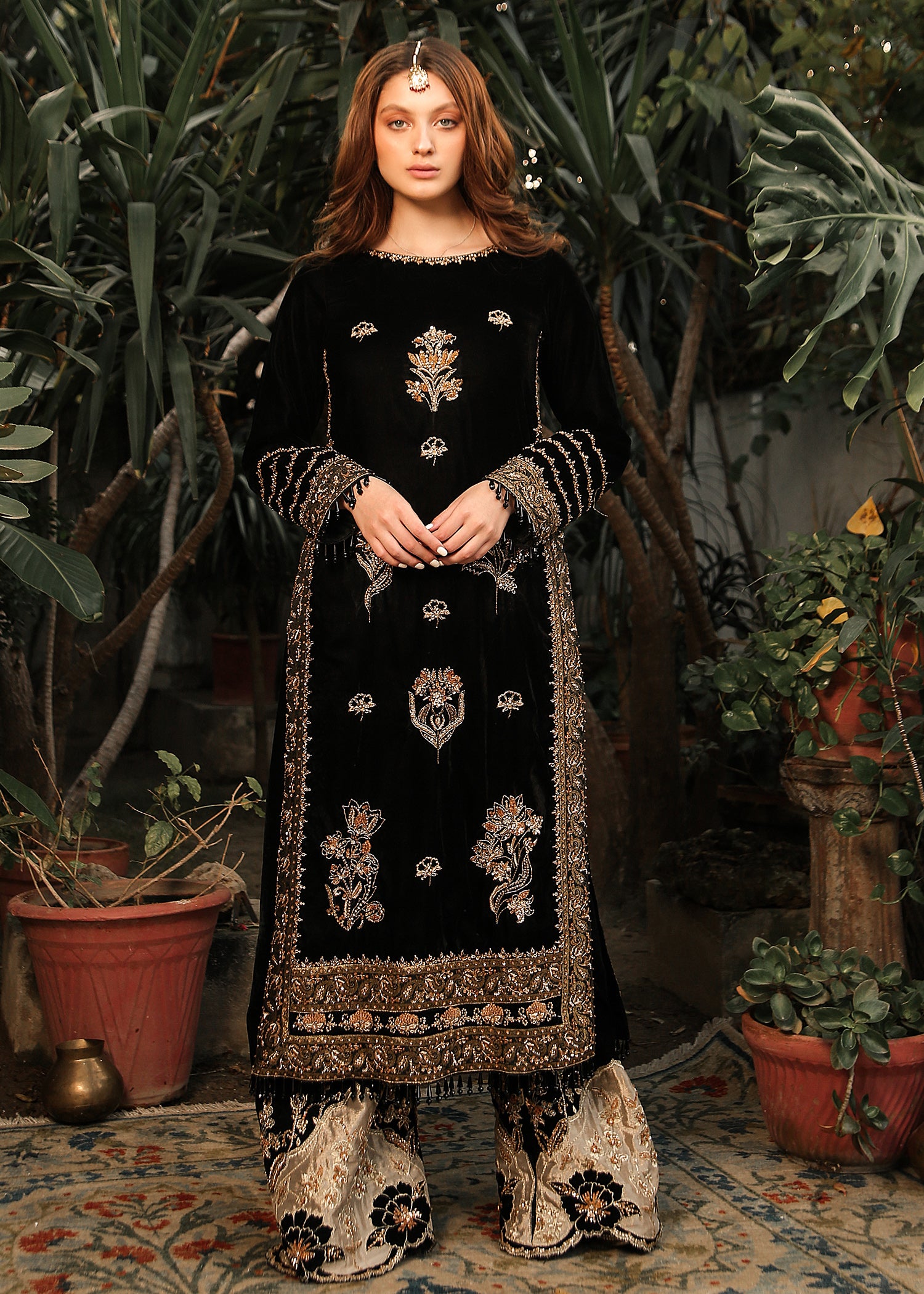 Pakistani Black Embroidered Velvet Salwar Kameez (3-Piece) - Image 3