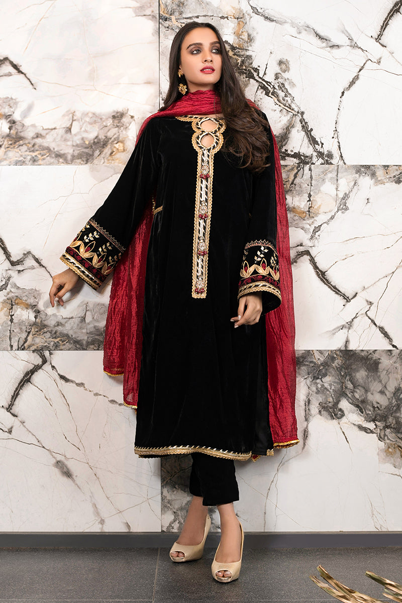 Pakistani Black Embroidered Velvet Salwar Kameez (3-Piece) - Image 1