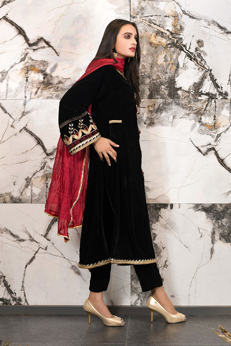 Pakistani Black Embroidered Velvet Salwar Kameez (3-Piece) - Image 2